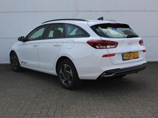 Hyundai i30 1.0 T-GDi MHEV Comfort / Navigatie + Android Auto/Apple Carplay / DAB / Climate Control / Cruise ... ActivLease financial lease