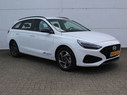 Hyundai i30 1.0 T-GDi MHEV Comfort / Navigatie + Android Auto/Apple Carplay / DAB / Climate Control / Cruise ... ActivLease financial lease