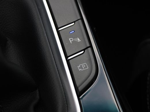 Hyundai i30 1.0 T-GDi MHEV Comfort / Navigatie + Android Auto/Apple Carplay / DAB / Climate Control / Cruise ... ActivLease financial lease