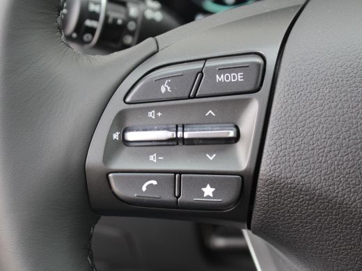Hyundai i30 1.0 T-GDi MHEV Comfort / Navigatie + Android Auto/Apple Carplay / DAB / Climate Control / Cruise ... ActivLease financial lease