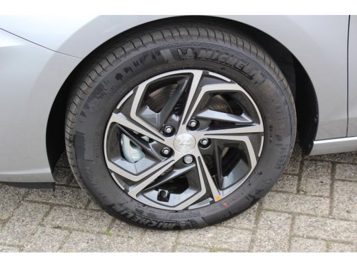 Hyundai i30 1.0 T-GDi MHEV Comfort Smart / Navigatie + Apple Carplay/Android Auto / Climate Control / Achteru... ActivLease financial lease