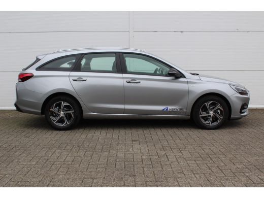 Hyundai i30 1.0 T-GDi MHEV Comfort Smart / Navigatie + Apple Carplay/Android Auto / Climate Control / Achteru... ActivLease financial lease