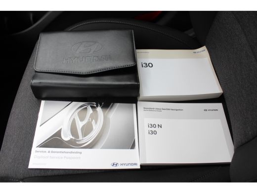 Hyundai i30 1.0 T-GDi MHEV Comfort Smart / Navigatie + Apple Carplay/Android Auto / Climate Control / Achteru... ActivLease financial lease