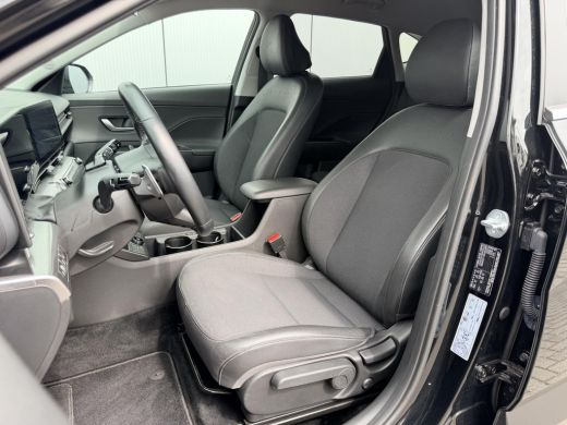 Hyundai Kona 1.6 GDI HEV Comfort Smart / Fabrieksgarantie tot 2-2030 / Stoel- & Stuurverwarming / Navigatie / ... ActivLease financial lease
