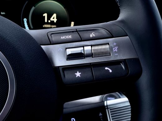 Hyundai Kona 1.6 GDI HEV Comfort Smart / Voorstoelen verwarmd / Apple Carplay/Android Auto / Navigatiesysteem/ ActivLease financial lease