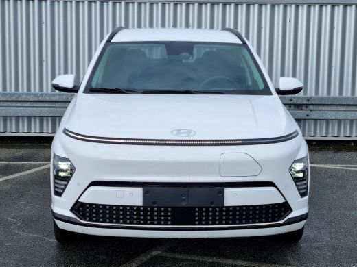 Hyundai Kona Comfort Smart 65.4 kWh WVB / Navigatie / Blind-Spot Collision-Avoidance Assist / Adaptieve Cruise... ActivLease financial lease