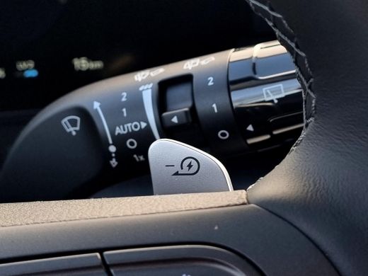 Hyundai Kona Comfort Smart 65.4 kWh WVB / Navigatie / Blind-Spot Collision-Avoidance Assist / Adaptieve Cruise... ActivLease financial lease