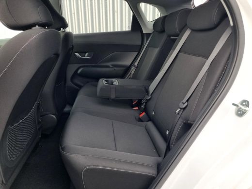Hyundai Kona Comfort Smart 65.4 kWh WVB / Navigatie / Blind-Spot Collision-Avoidance Assist / Adaptieve Cruise... ActivLease financial lease