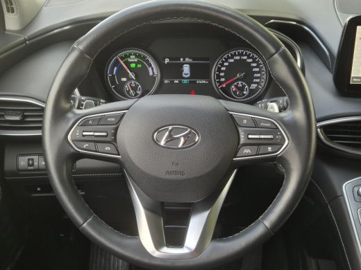 Hyundai Santa Fe 1.6 T-GDI PHEV Premium / AWD / Fabrieksgarantie tot 1/7/2027 / Dealer onderhouden  / EAER 58km / ... ActivLease financial lease
