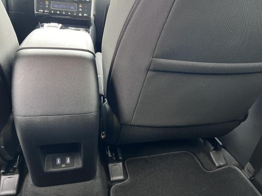 Hyundai Tucson 1.6 T-GDI PHEV Comfort Smart 4WD / Fabrieksgarantie tot 02-2027 / Afn. trekhaak 1.350 kg / Naviga... ActivLease financial lease