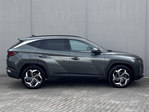 Hyundai Tucson 1.6 T-GDI PHEV Comfort Smart 4WD / Fabrieksgarantie tot 02-2027 / Afn. trekhaak 1.350 kg / Naviga... ActivLease financial lease