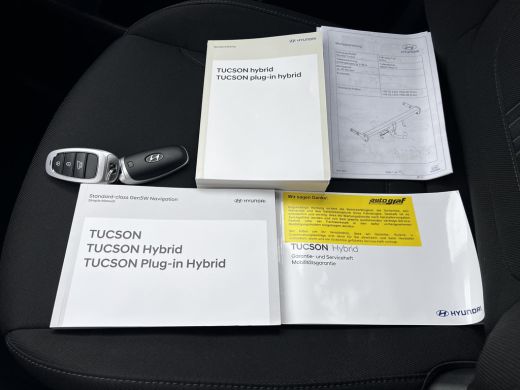 Hyundai Tucson 1.6 T-GDI PHEV Comfort Smart 4WD / Fabrieksgarantie tot 02-2027 / Afn. trekhaak 1.350 kg / Naviga... ActivLease financial lease