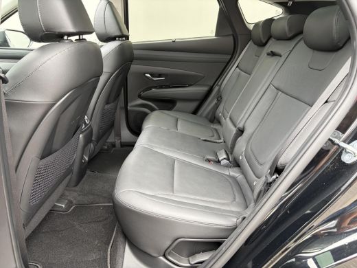 Hyundai Tucson 1.6 T-GDI PHEV Premium Sky 4WD /Accu SoH 100 % / Fabrieksgarantie tot 10-2029 / Panorama schuifda... ActivLease financial lease