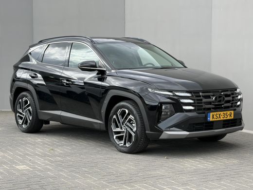 Hyundai Tucson 1.6 T-GDI PHEV Premium Sky 4WD /Accu SoH 100 % / Fabrieksgarantie tot 10-2029 / Panorama schuifda... ActivLease financial lease