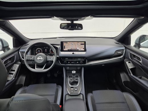 Nissan QASHQAI 1.3 MHEV Tekna / NL Auto / Trekhaak 1400 KG / Panoramadak / All Seasonbanden / Half Lederen Bekle... ActivLease financial lease