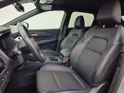 Nissan QASHQAI 1.3 MHEV Tekna / NL Auto / Trekhaak 1400 KG / Panoramadak / All Seasonbanden / Half Lederen Bekle... ActivLease financial lease