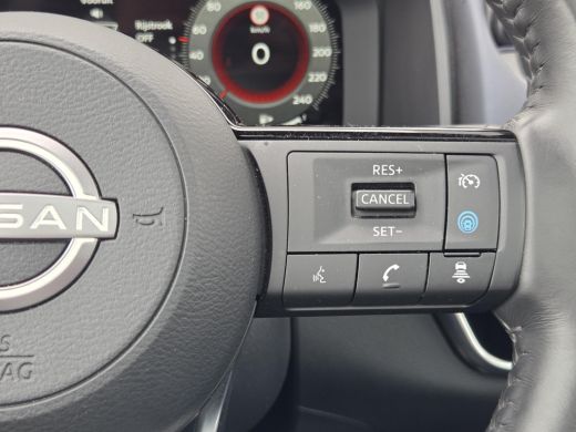 Nissan QASHQAI 1.3 MHEV Tekna / NL Auto / Trekhaak 1400 KG / Panoramadak / All Seasonbanden / Half Lederen Bekle... ActivLease financial lease