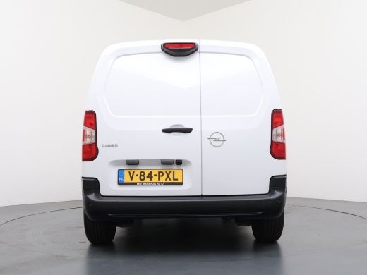 Opel Combo 1.5D L1 130pk automaat | Achteruitrijcamera | Cruise control | Dodehoek detectie ActivLease financial lease