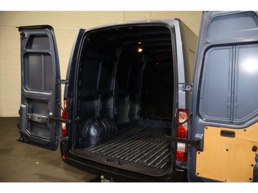 Renault Master 2.3 dCi L1 H2 ActivLease financial lease
