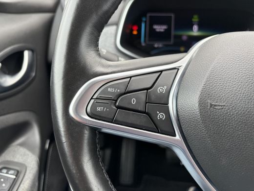 Renault ZOE R110 Life 52 kWh / SOH 85% / Airco (automatisch) / Cruise control / Apple Carplay/Android Auto / ActivLease financial lease