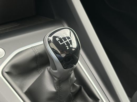 Volkswagen Golf Variant 1.5 TSI R-Line Edition / Airco / Stuur & Stoelverwarming / Adaptive cruise control / hill... ActivLease financial lease