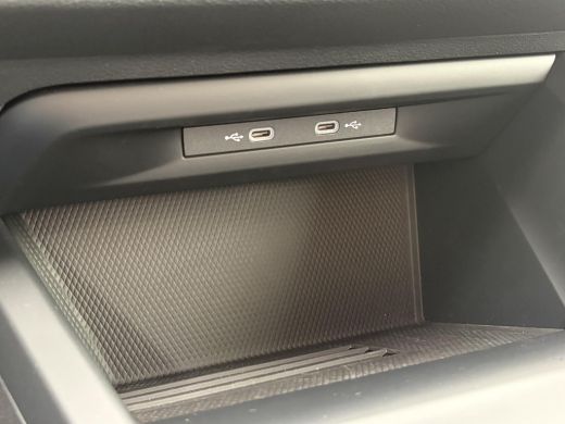 Volkswagen Golf Variant 1.5 TSI R-Line Edition / Airco / Stuur & Stoelverwarming / Adaptive cruise control / hill... ActivLease financial lease