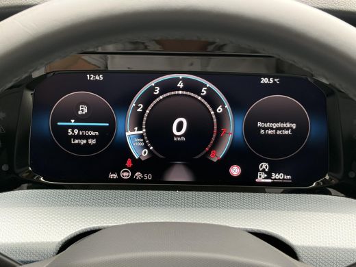 Volkswagen Golf Variant 1.5 TSI R-Line Edition / Airco / Stuur & Stoelverwarming / Adaptive cruise control / hill... ActivLease financial lease