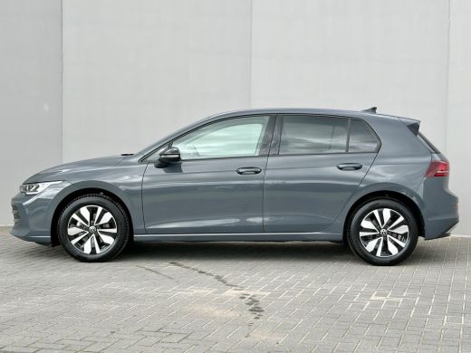 Volkswagen Golf Variant 1.5 TSI R-Line Edition / Airco / Stuur & Stoelverwarming / Adaptive cruise control / hill... ActivLease financial lease