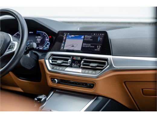 BMW 3 Serie M-Sport M-Sportstoel / HiFi / Camera / Maxton / 19inch ActivLease financial lease