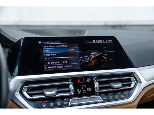 BMW 3 Serie M-Sport M-Sportstoel / HiFi / Camera / Maxton / 19inch ActivLease financial lease
