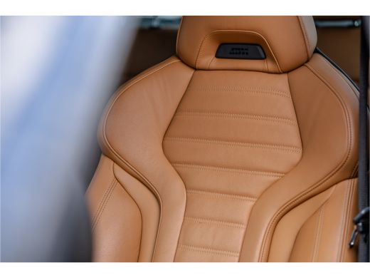 BMW 3 Serie M-Sport M-Sportstoel / HiFi / Camera / Maxton / 19inch ActivLease financial lease
