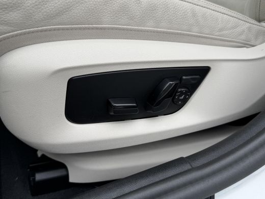 BMW 5 Serie Touring 530e High Executive INDIVIDUAL / Dealer Onderhouden / Harman Kardon / 1.700 kg Trekgewich... ActivLease financial lease