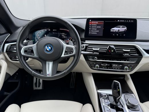 BMW 5 Serie Touring 530e High Executive INDIVIDUAL / Dealer Onderhouden / Harman Kardon / 1.700 kg Trekgewich... ActivLease financial lease