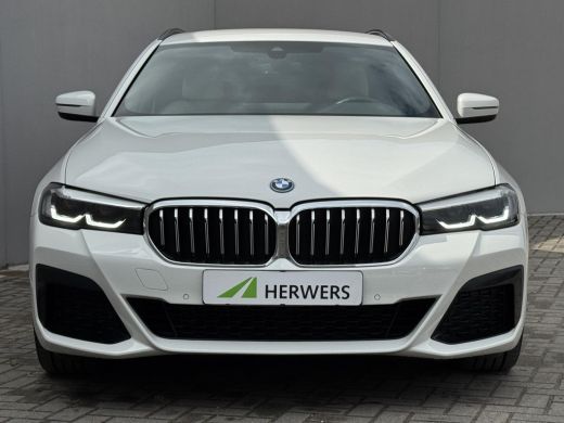 BMW 5 Serie Touring 530e High Executive INDIVIDUAL / Dealer Onderhouden / Harman Kardon / 1.700 kg Trekgewich... ActivLease financial lease