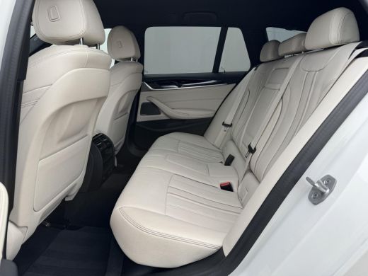 BMW 5 Serie Touring 530e High Executive INDIVIDUAL / Dealer Onderhouden / Harman Kardon / 1.700 kg Trekgewich... ActivLease financial lease
