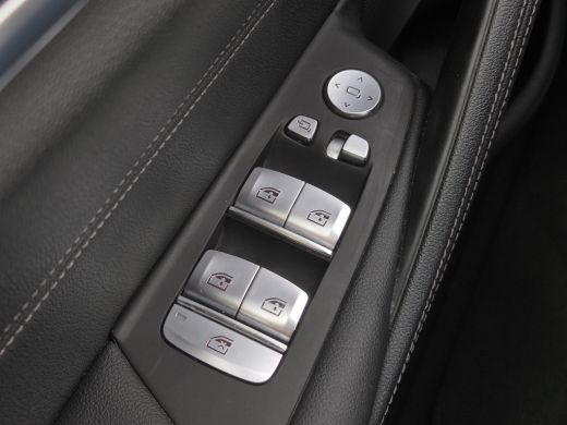 BMW 5 Serie Touring 530e xDrive Business Edition Plus / Accu SOH 98% / Drie fase laden / Apple Carplay Androi... ActivLease financial lease