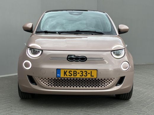 Fiat 500e La Prima 42 kWh / SOH 94% / Apple Carplay/Android Auto / Achteruitrijcamera / Adaptieve Cruise Co... ActivLease financial lease