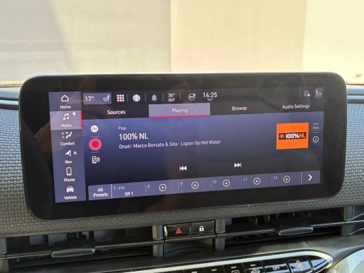 Fiat 500e La Prima 42 kWh / SOH 94% / Apple Carplay/Android Auto / Achteruitrijcamera / Adaptieve Cruise Co... ActivLease financial lease