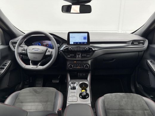 Ford Kuga 2.5 PHEV ST-Line X / Winter-pack / Airco (automatisch) / Navigatiesysteem full map / ActivLease financial lease