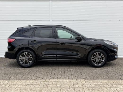 Ford Kuga 2.5 PHEV ST-Line X / Winter-pack / Airco (automatisch) / Navigatiesysteem full map / ActivLease financial lease