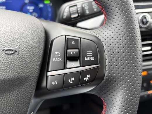 Ford Kuga 2.5 PHEV ST-Line X / Winter-pack / Airco (automatisch) / Navigatiesysteem full map / ActivLease financial lease