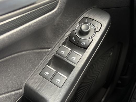Ford Kuga 2.5 PHEV ST-Line X / Winter-Pack / Dealer onderhouden / Achteruitrijcamera / Adaptieve Cruise Con... ActivLease financial lease