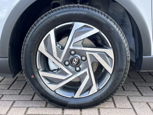 Hyundai Bayon 1.0 T-GDI Comfort / Automaat / Navigatie / Cruise / Apple Carplay & Android Auto / Achteruitrij C... ActivLease financial lease