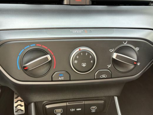 Hyundai Bayon 1.0 T-GDI Comfort / Fabrieksgarantie t/m 4-2030 / Navigatie / Apple Carplay/Android auto / Achter... ActivLease financial lease