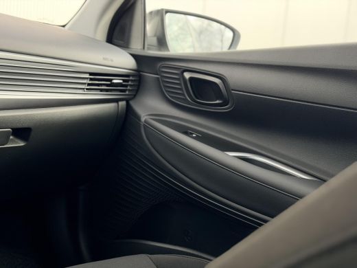 Hyundai Bayon 1.0 T-GDI Comfort / Led koplampen / Navigatie / Cruise Control / Apple Carplay / 16"lm / ActivLease financial lease