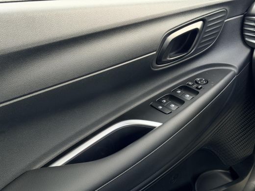 Hyundai Bayon 1.0 T-GDI Comfort / Led koplampen / Navigatie / Cruise Control / Apple Carplay / 16"lm / ActivLease financial lease