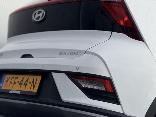 Hyundai Bayon 1.0 T-GDI Comfort / Led koplampen / Navigatie / Cruise Control / Apple Carplay / 16"lm / ActivLease financial lease