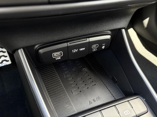 Hyundai Bayon 1.0 T-GDI Comfort / Two-tone / Navigatie / Cruise Control / Airco / Camera / Lane Assist / ActivLease financial lease