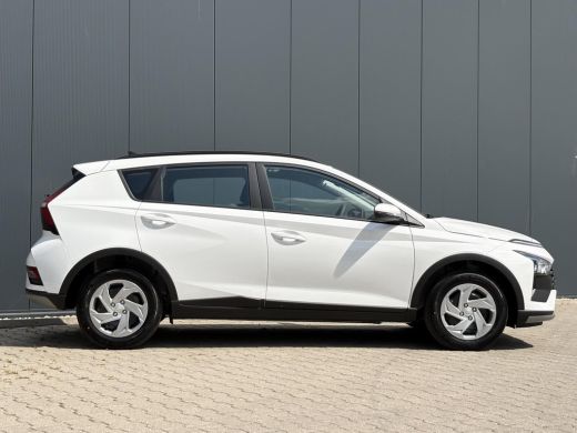 Hyundai Bayon 1.0 T-GDI E-Motion / Uit Voorraad Leverbaar / Snel Rijden / Navigatie / Cruise Control Adaptief /... ActivLease financial lease