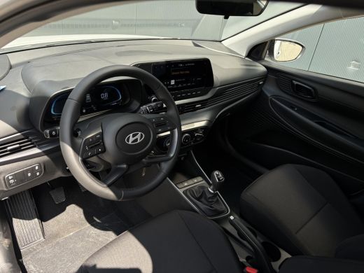 Hyundai Bayon 1.0 T-GDI E-Motion / Uit Voorraad Leverbaar / Snel Rijden / Navigatie / Cruise Control Adaptief /... ActivLease financial lease